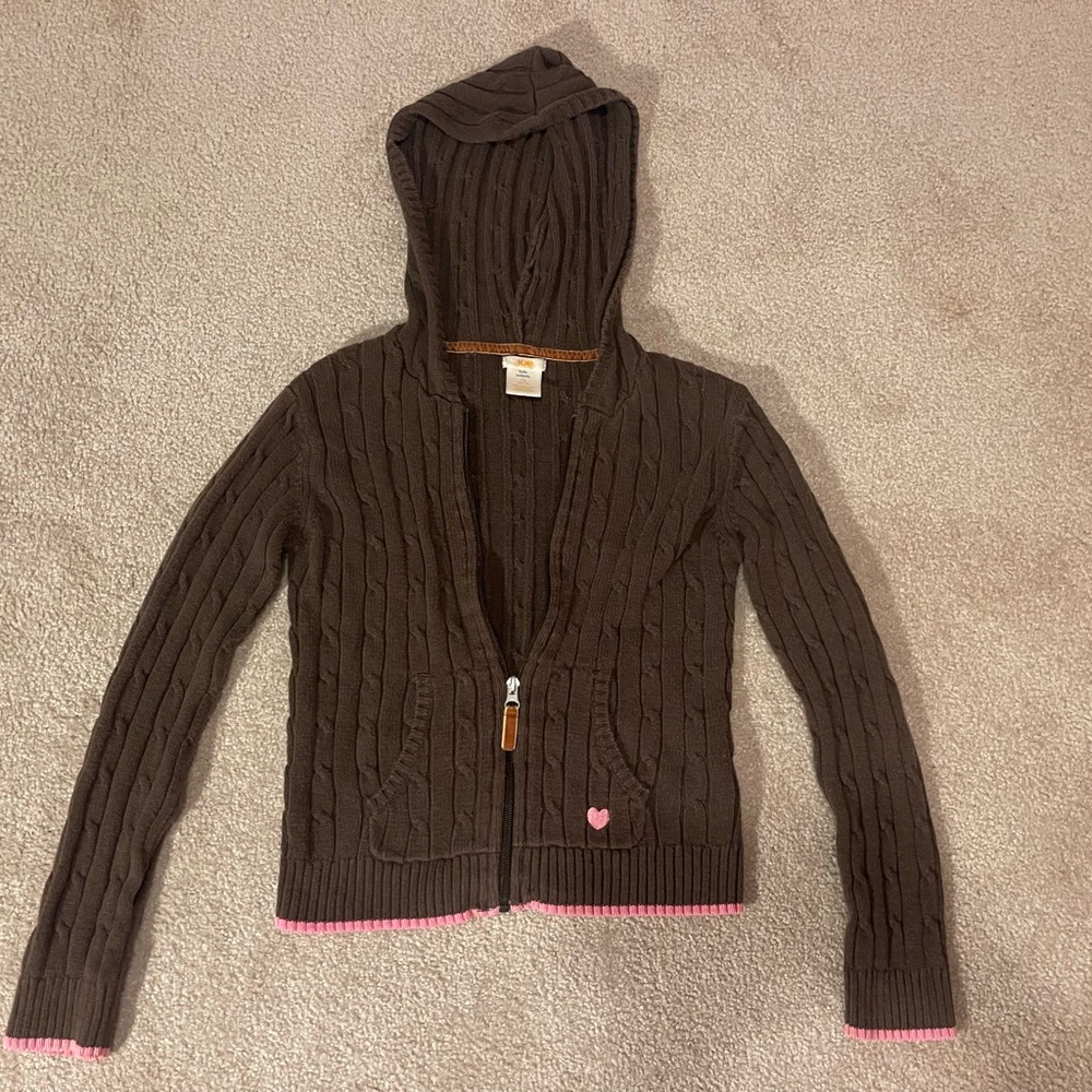 Brown and pink trimming heart embroidery on pocket zip up